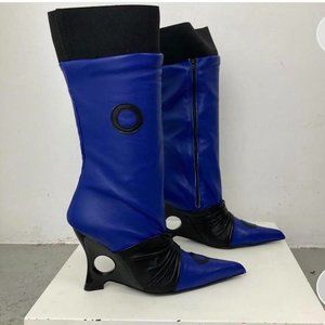 Genuine leather blue and black pointed toe boots with elastic top and cut out he